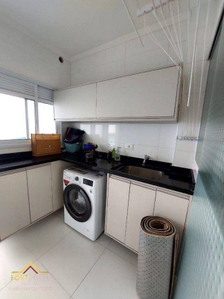 Imagem Imóvel com 3 Quartos à Venda, 206 m² em Caiçara - Praia Grande Imagem Imóvel com 3 Quartos à Venda, 206 m² em Caiçara - Praia Grande