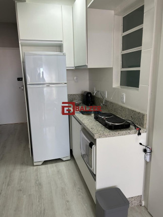 Imagem Apartamento com 1 Quarto à Venda, 40 m² em Centro - Florianópolis Imagem Apartamento com 1 Quarto à Venda, 40 m² em Centro - Florianópolis