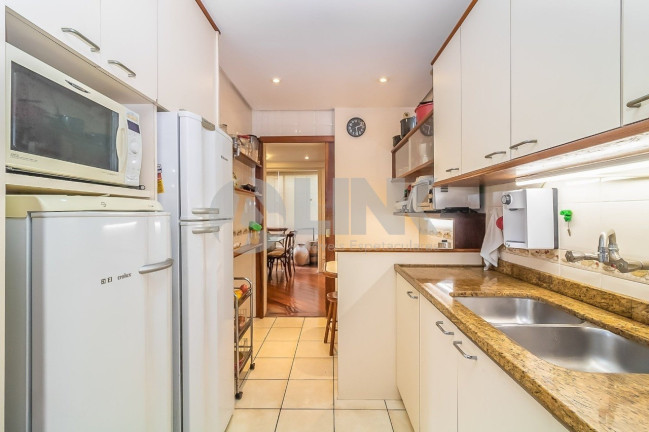 Imagem Apartamento com 3 Quartos à Venda, 112 m² em Petrópolis - Porto Alegre