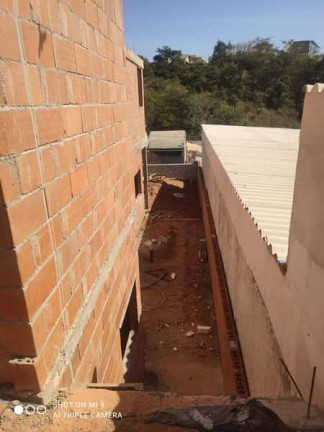 Imagem Casa com 2 Quartos à Venda, 150 m² em Várzea Paulista Imagem Casa com 2 Quartos à Venda, 150 m² em Várzea Paulista