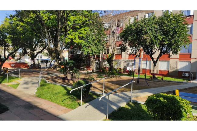 Imagem Imóvel com 3 Quartos à Venda, em Jardim Itu - Porto Alegre Imagem Imóvel com 3 Quartos à Venda, em Jardim Itu - Porto Alegre