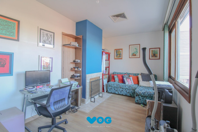 Imagem Casa com 3 Quartos à Venda, 344 m² em Chácara Das Pedras - Porto Alegre Imagem Casa com 3 Quartos à Venda, 344 m² em Chácara Das Pedras - Porto Alegre