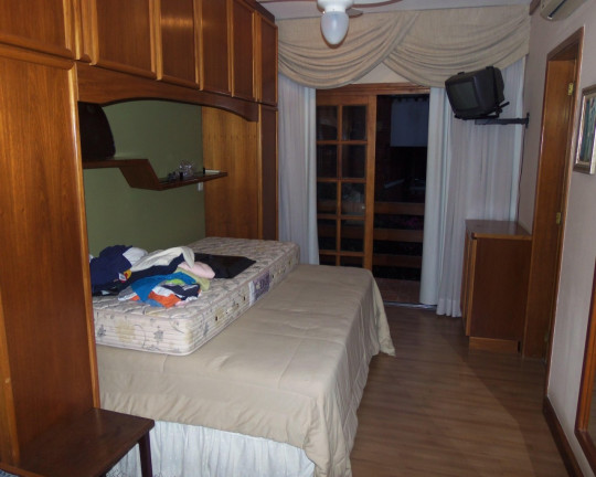 Imagem Casa com 3 Quartos à Venda, 500 m² em Cavalhada - Porto Alegre Imagem Casa com 3 Quartos à Venda, 500 m² em Cavalhada - Porto Alegre