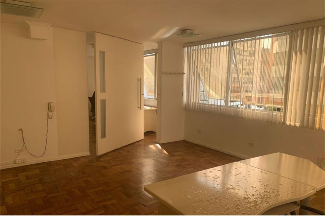 Sala Comercial à Venda, 41 m² em Itaim Bibi - São Paulo