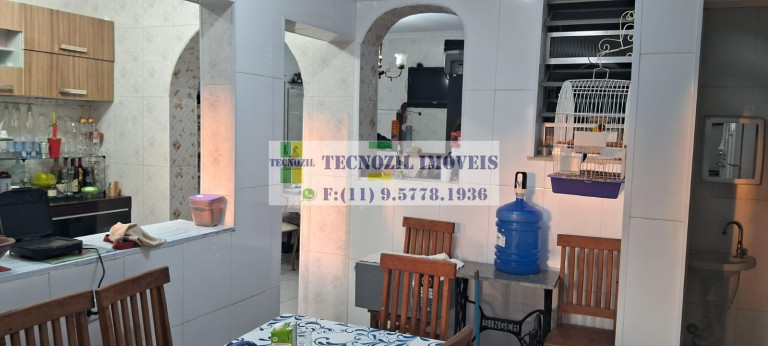 Imagem Sobrado com 3 Quartos à Venda, 215 m² em Cambuci - São Paulo