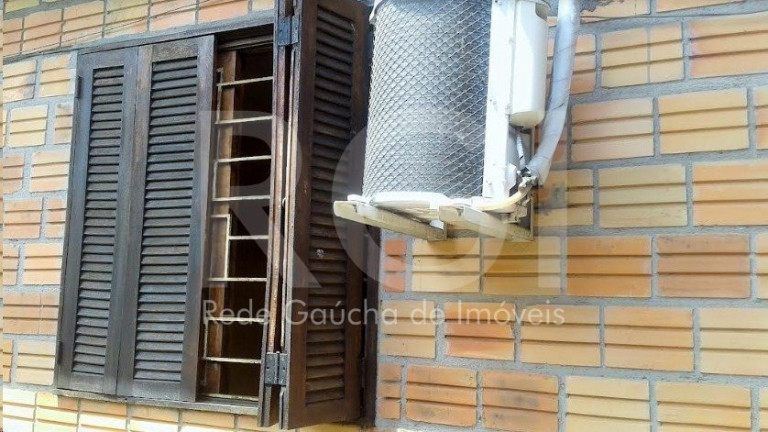 Imagem Casa com 3 Quartos à Venda, 130 m² em Jardim Carvalho - Porto Alegre Imagem Casa com 3 Quartos à Venda, 130 m² em Jardim Carvalho - Porto Alegre