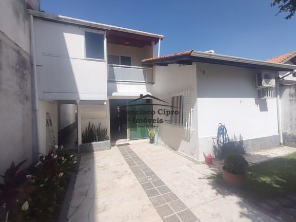 Casa com 3 Quartos à Venda, 200 m² em Pedregulho - Guaratinguetá