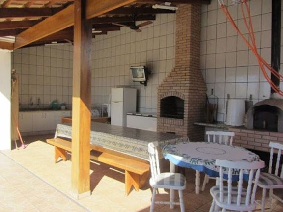 Imagem Casa com 3 Quartos à Venda, 415 m² em Alvinópolis - Atibaia Imagem Casa com 3 Quartos à Venda, 415 m² em Alvinópolis - Atibaia