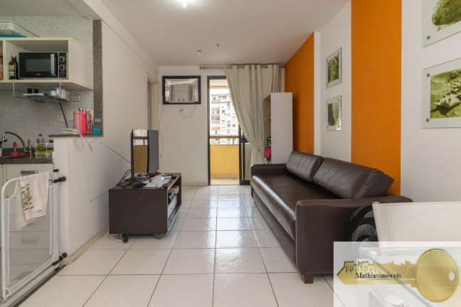 Imagem Apartamento com 1 Quarto à Venda, 38 m² em Copacabana - Rio De Janeiro Imagem Apartamento com 1 Quarto à Venda, 38 m² em Copacabana - Rio De Janeiro