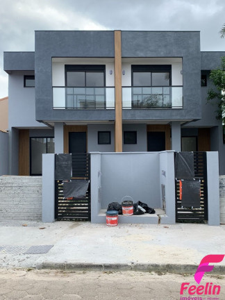 Casa com 3 Quartos à Venda, 157 m² em Campeche - Florianópolis