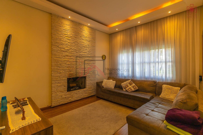 Imagem Casa de Condomínio com 3 Quartos à Venda, 367 m² em Centro (jacaré) - Cabreúva