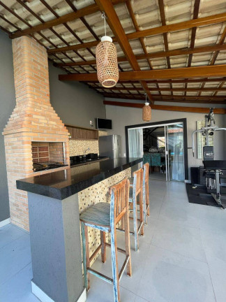 Sobrado com 3 Quartos à Venda, 180 m² em Jardim Hípica Pinheiro - Taubaté