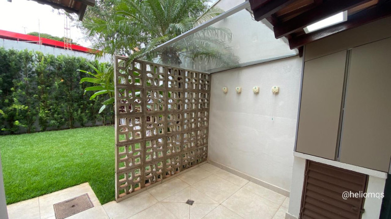 Imagem Sobrado com 4 Quartos à Venda, 196 m² em Chácara Cachoeira - Campo Grande