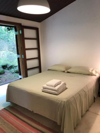 Imagem Casa com 4 Quartos à Venda, 241 m² em Tenório - Ubatuba