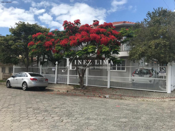 Imagem Imóvel com 2 Quartos para Temporada, 60 m² em Centro - Bombinhas Imagem Imóvel com 2 Quartos para Temporada, 60 m² em Centro - Bombinhas