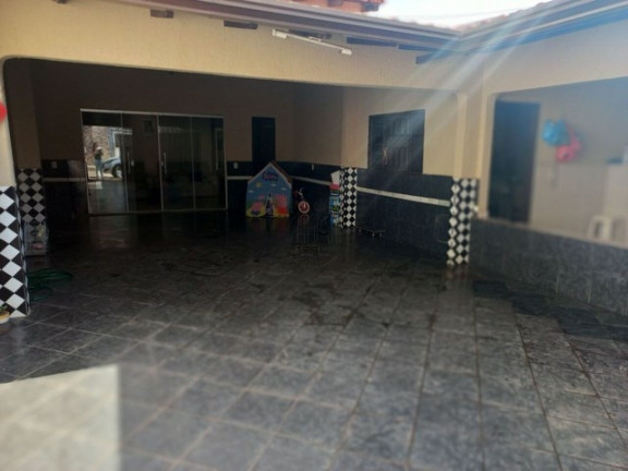 Imagem Casa com 3 Quartos à Venda, 200 m² em Samambaia Norte (samambaia) - Brasília Imagem Casa com 3 Quartos à Venda, 200 m² em Samambaia Norte (samambaia) - Brasília