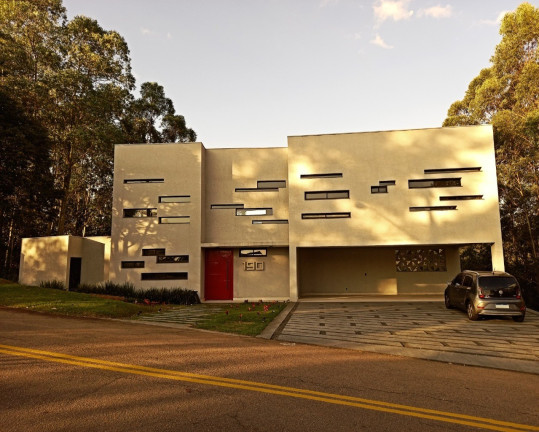 Casa com 4 Quartos à Venda, 328 m² em Serra Dos Lagos (jordanésia) - Cajamar