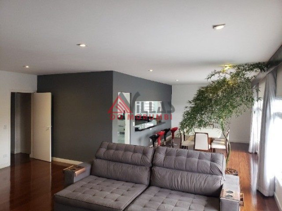 Imagem Sobrado com 5 Quartos à Venda, em Morumbi - São Paulo Imagem Sobrado com 5 Quartos à Venda, em Morumbi - São Paulo