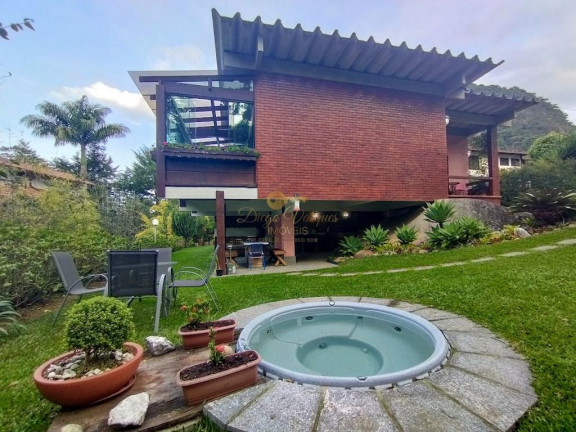 Casa com 4 Quartos à Venda, 280 m² em Granja Guarani - Teresópolis