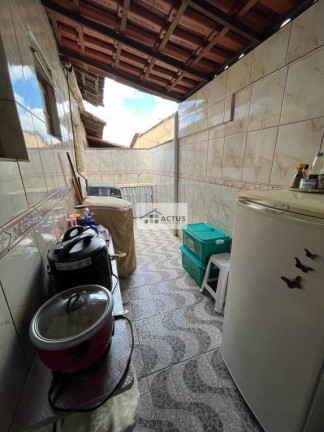 Imagem Casa com 2 Quartos à Venda, 80 m² em Laranjeiras - Betim