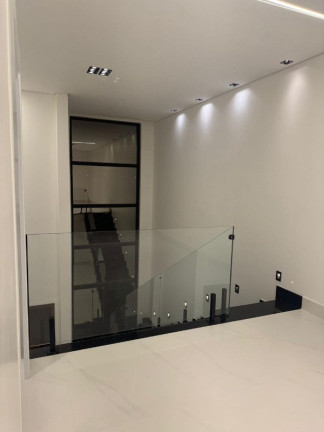 Imagem Casa com 4 Quartos à Venda, 277 m² em Ponta Negra - Manaus Imagem Casa com 4 Quartos à Venda, 277 m² em Ponta Negra - Manaus