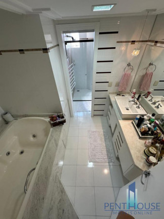 Imagem Apartamento com 3 Quartos à Venda, 279 m² em Centro - Balneário Camboriú