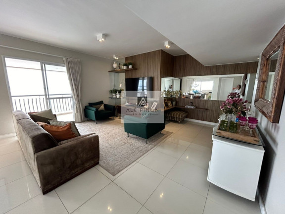 Imagem Imóvel com 4 Quartos à Venda, 250 m² em Umarizal - Belém Imagem Imóvel com 4 Quartos à Venda, 250 m² em Umarizal - Belém