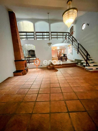 Imagem Casa com 3 Quartos à Venda, 261 m² Imagem Casa com 3 Quartos à Venda, 261 m²
