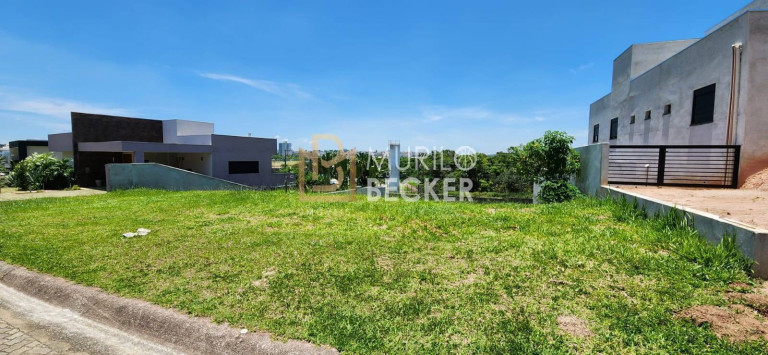 Terreno em Condomínio à Venda, 714 m² em Urbanova - São José Dos Campos