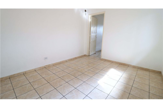 Imagem Casa com 2 Quartos à Venda, em Campo Limpo - São Paulo Imagem Casa com 2 Quartos à Venda, em Campo Limpo - São Paulo