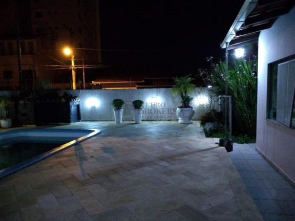 Imagem Casa com 5 Quartos à Venda, 376 m² em Centro - Camboriú