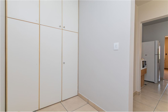 Imagem Imóvel com 2 Quartos à Venda, em Menino Deus - Porto Alegre Imagem Imóvel com 2 Quartos à Venda, em Menino Deus - Porto Alegre