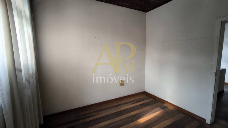 Imagem Casa com 4 Quartos à Venda, 290 m² em Centro - São José Imagem Casa com 4 Quartos à Venda, 290 m² em Centro - São José