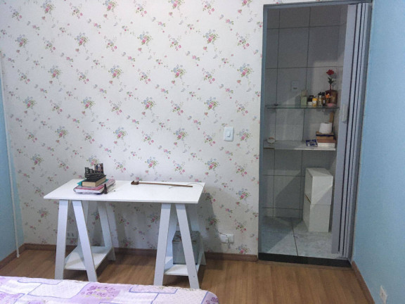 Imagem Casa com 2 Quartos à Venda,  em Taboão/diadema - Diadema