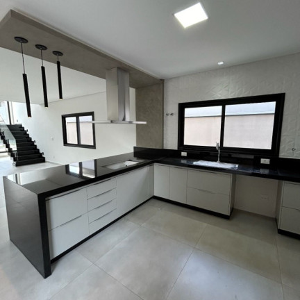 Imagem Casa com 4 Quartos à Venda, 290 m² em Condomínio Residencial Monte Carlo - São José Dos Campos