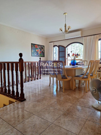 Imagem Casa com 3 Quartos à Venda, 250 m² em Bragança Paulista Imagem Casa com 3 Quartos à Venda, 250 m² em Bragança Paulista
