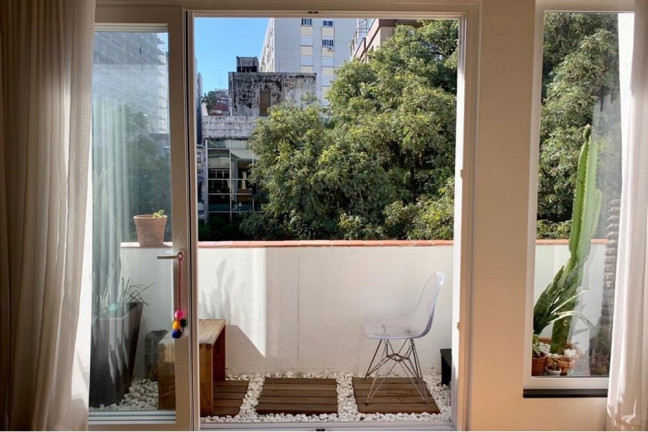 Imagem Imóvel com 2 Quartos à Venda, 140 m² em Independência - Porto Alegre Imagem Imóvel com 2 Quartos à Venda, 140 m² em Independência - Porto Alegre