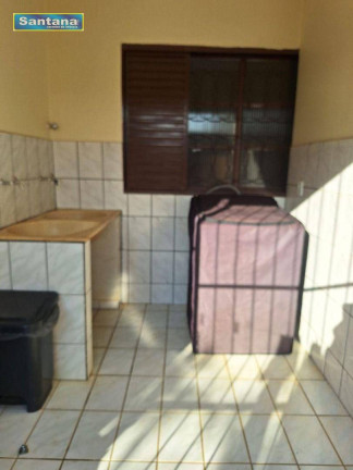 Imagem Casa com 3 Quartos à Venda, 160 m² em Bandeirantes - Caldas Novas