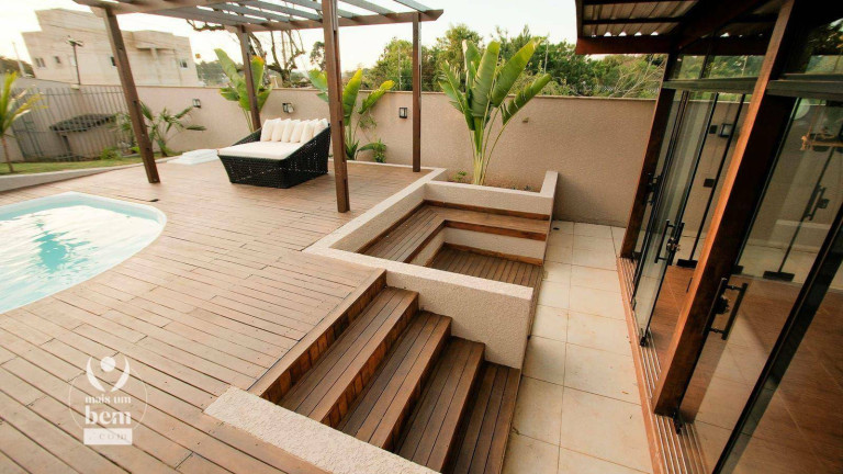 Imagem Casa com 3 Quartos à Venda, 363 m² em Butiatuvinha - Curitiba