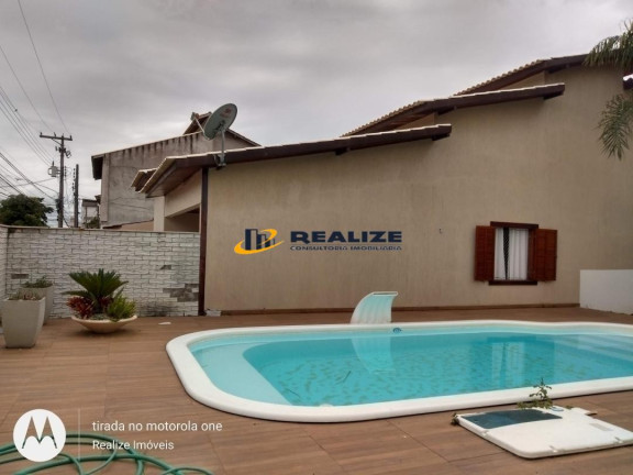 Imagem Casa com 3 Quartos à Venda, 250 m² em Parque Pecuária - Campos Dos Goytacazes Imagem Casa com 3 Quartos à Venda, 250 m² em Parque Pecuária - Campos Dos Goytacazes