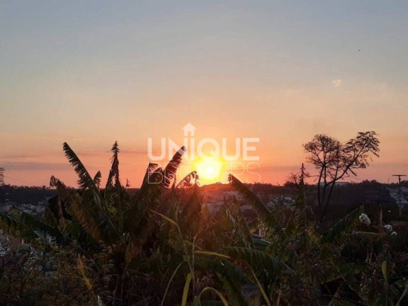 Imagem Casa com 3 Quartos à Venda, 900 m² em Engordadouro - Jundiaí Imagem Casa com 3 Quartos à Venda, 900 m² em Engordadouro - Jundiaí