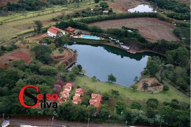 Imagem Chácara com 99 Quartos à Venda, 114 m² em Conjunto Habitacional José Garcia Molina - Londrina Imagem Chácara com 99 Quartos à Venda, 114 m² em Conjunto Habitacional José Garcia Molina - Londrina