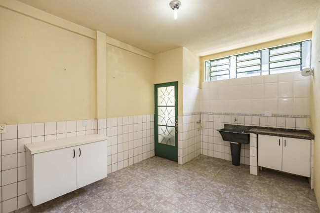 Imagem Sobrado com 3 Quartos para Alugar, 150 m² em Orleans - Curitiba