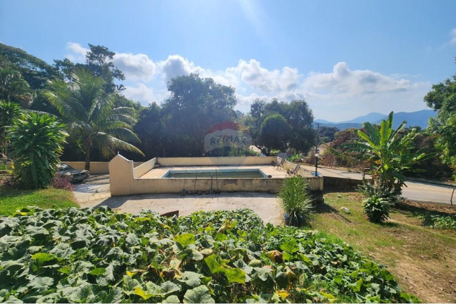 Imagem Casa com 8 Quartos à Venda, 68 m² em Ponta Negra - Maricá Imagem Casa com 8 Quartos à Venda, 68 m² em Ponta Negra - Maricá