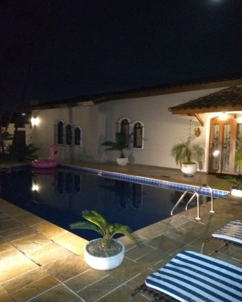 Imagem Casa com 4 Quartos à Venda, 360 m² em Vila Santa Rosa - Guarujá