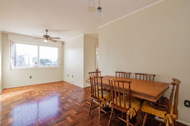 Imagem Imóvel com 2 Quartos à Venda, 76 m² em Petrópolis - Porto Alegre Imagem Imóvel com 2 Quartos à Venda, 76 m² em Petrópolis - Porto Alegre