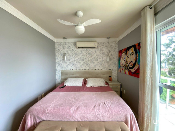 Imagem Casa com 3 Quartos à Venda, 300 m² em Estreito - Florianópolis