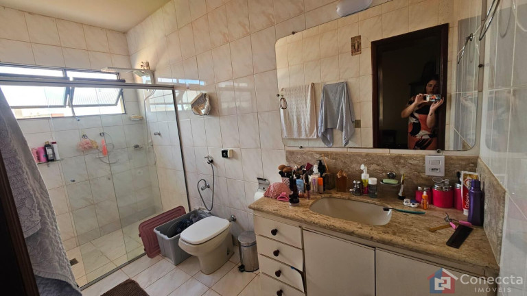Imagem Casa com 4 Quartos à Venda, 255 m² em São Francisco - Patos De Minas Imagem Casa com 4 Quartos à Venda, 255 m² em São Francisco - Patos De Minas