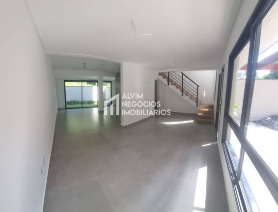 Sobrado com 3 Quartos à Venda, 110 m² em Urbanova I - São José Dos Campos