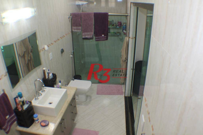 Imagem Sobrado com 3 Quartos à Venda, 300 m² em Aparecida - Santos